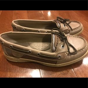 Sperry women’s size 6